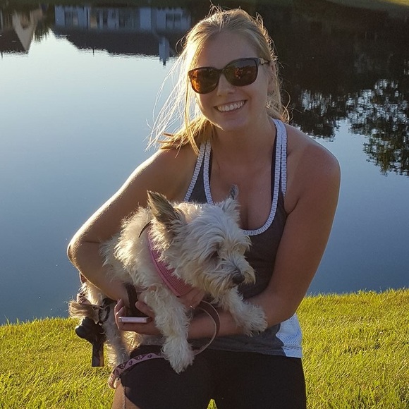 Meet your Posher, Jenna - Picture 5 of 7